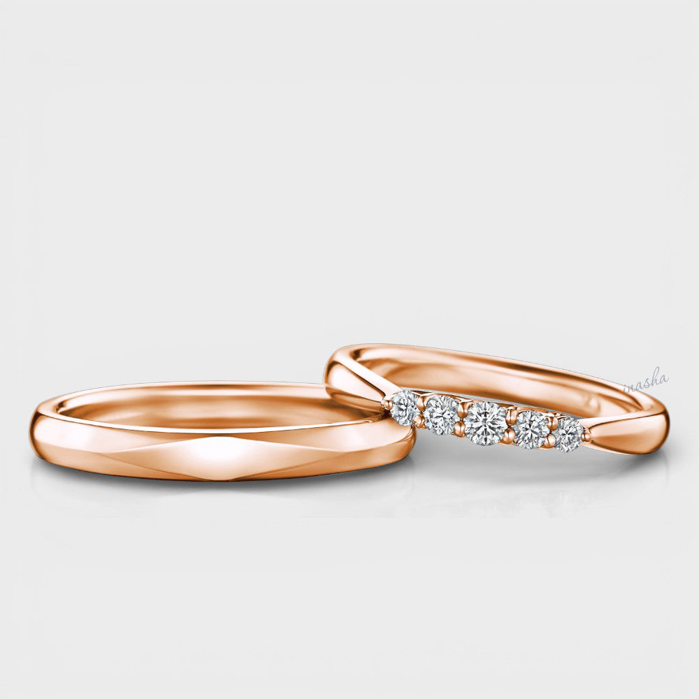 Certified GLI rose gold lab grown diamond couple ring set with women’s round cut diamond band and men’s classic plain band
